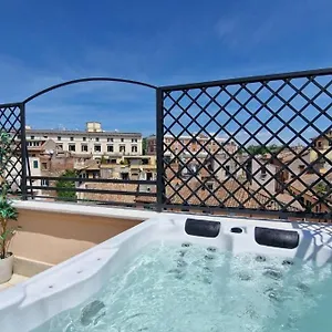 https://luxury-top-floor-in-trastevere.it-romehotels.com