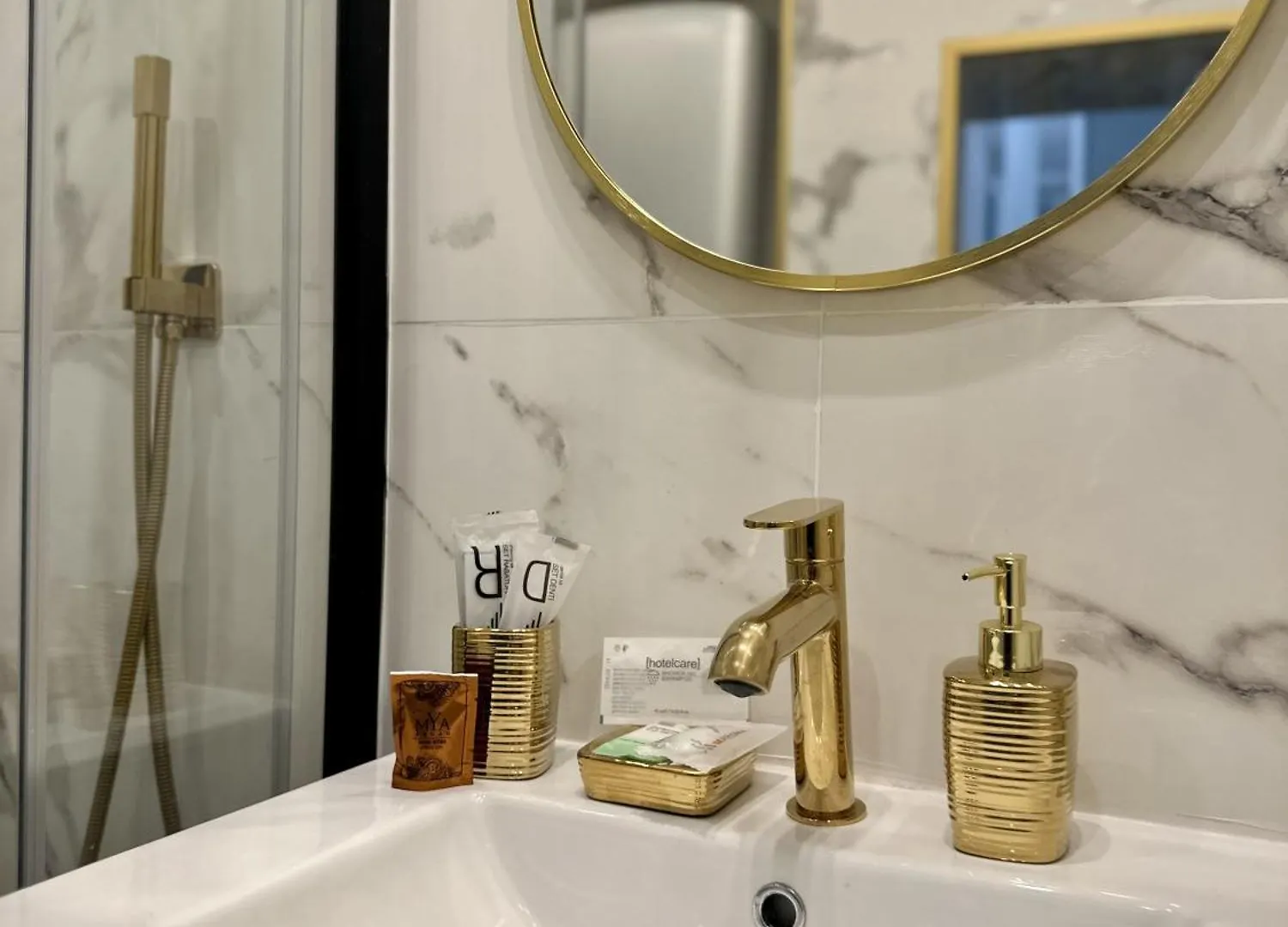 Apartment Ferienwohnung Aquarium Exclusive Loft - Private Parking Genua